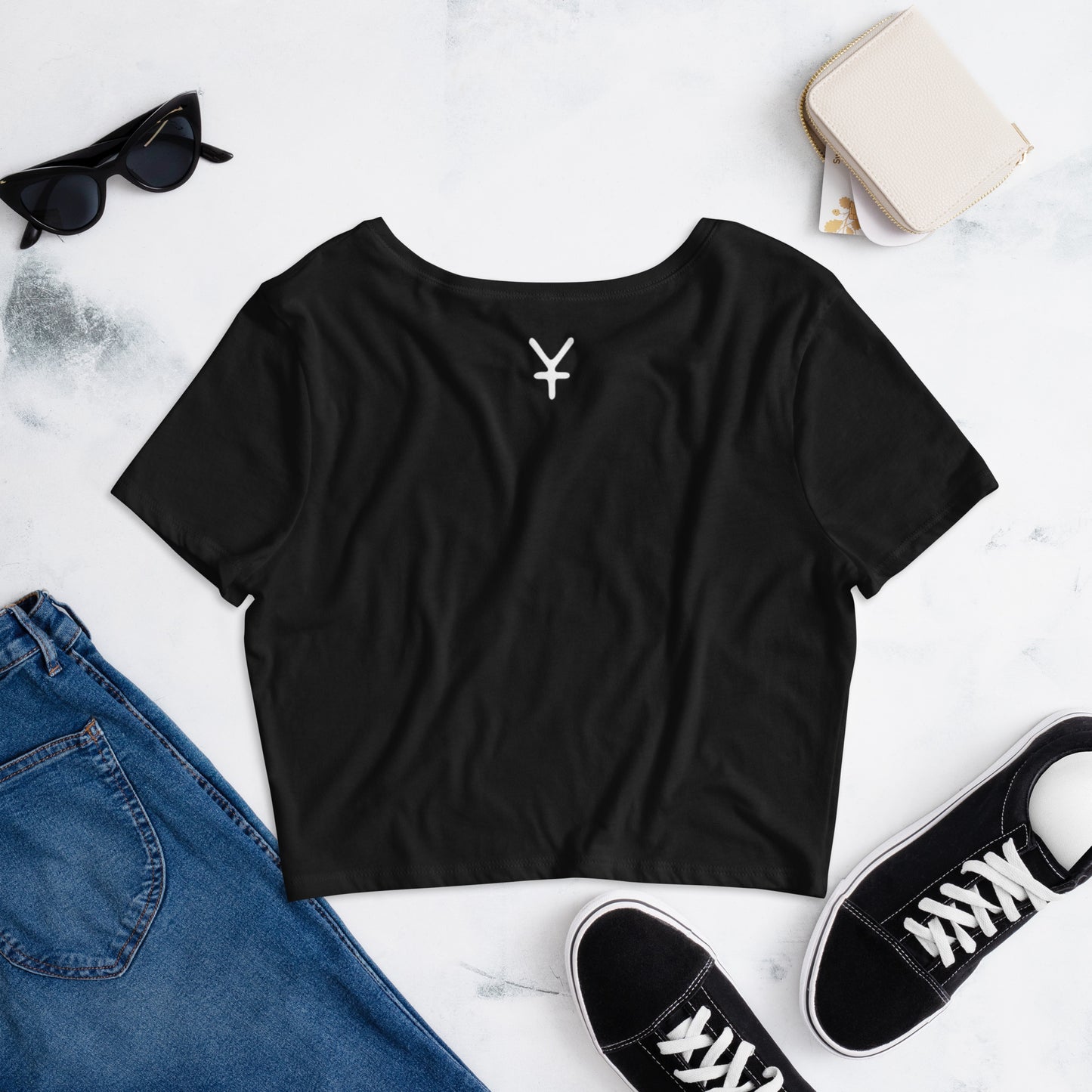 SuPerKiDViCiouZ play hard Women’s Crop Tee