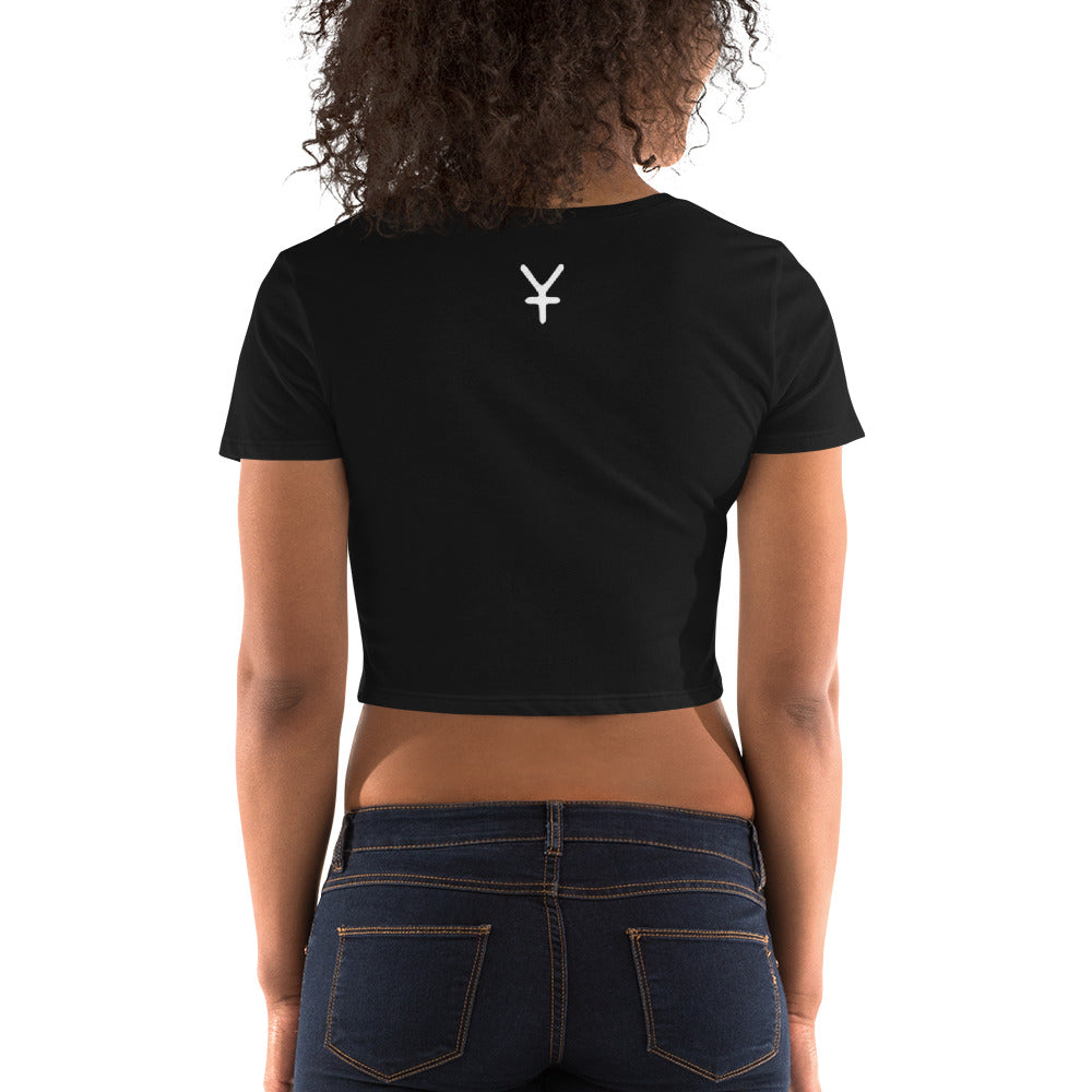 SuPerKiDViCiouZ play hard Women’s Crop Tee