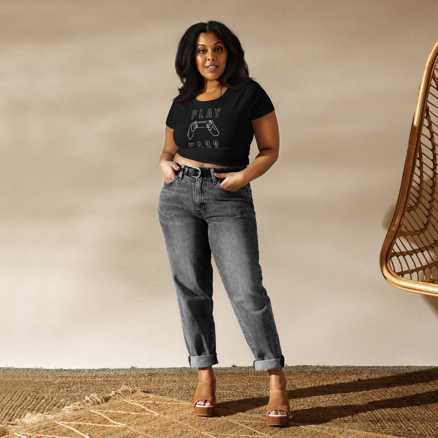 SuPerKiDViCiouZ play hard Women’s Crop Tee